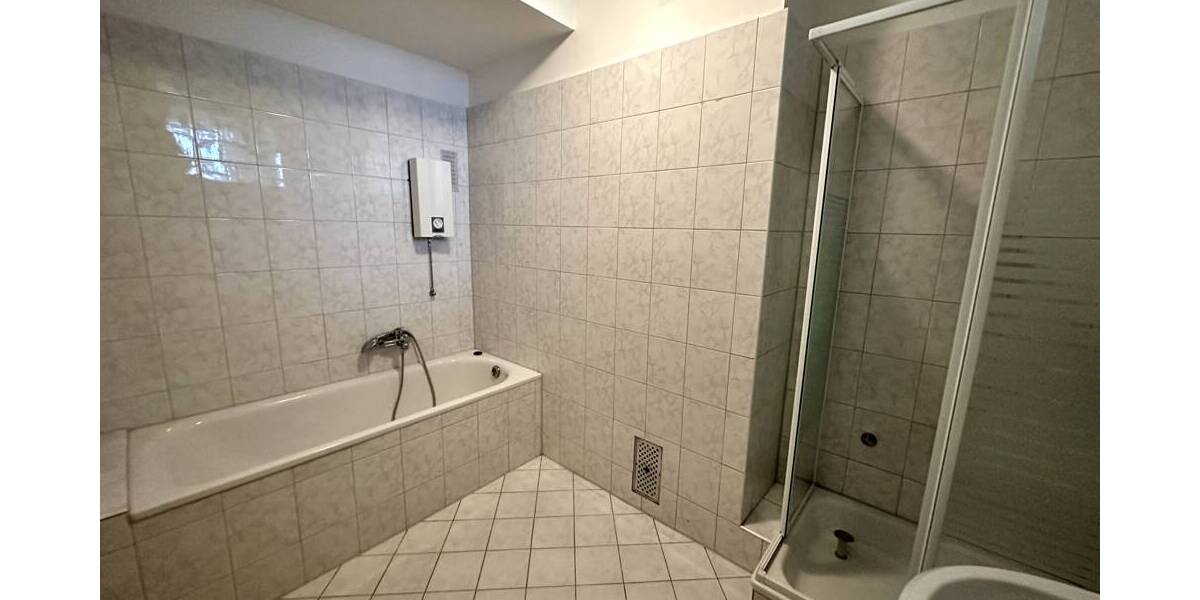 Etagenwohnung Gelsenkirchen Altstadt - 4 Zimmer, 130 m&sup2;, 750&euro; | Angebot:26094164