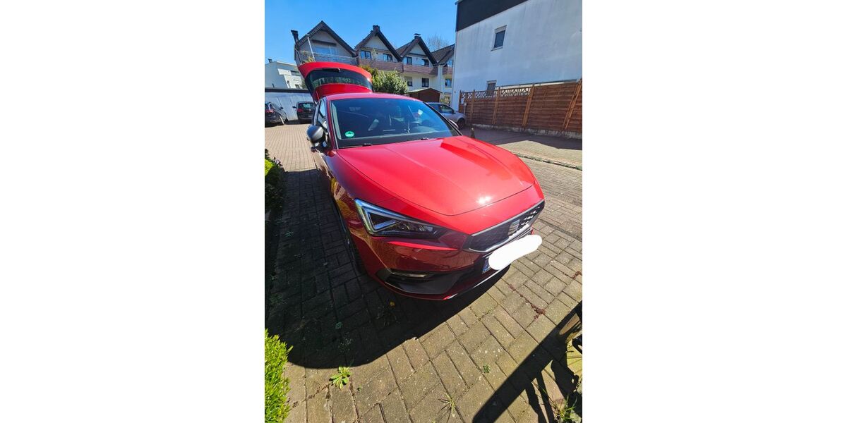 Seat Leon 99.320 km 16.500 &euro; Bochum 44803