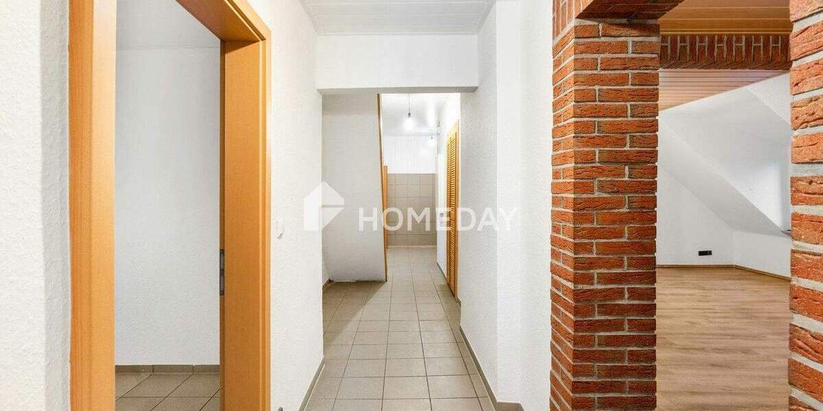 Etagenwohnung Duisburg Marxloh - 3 Zimmer, 106 m&sup2;, 99.000&euro; | Angebot:25688374