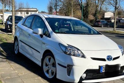 Toyota Prius 220.000 km 7.800 &euro; Oberhausen 46145