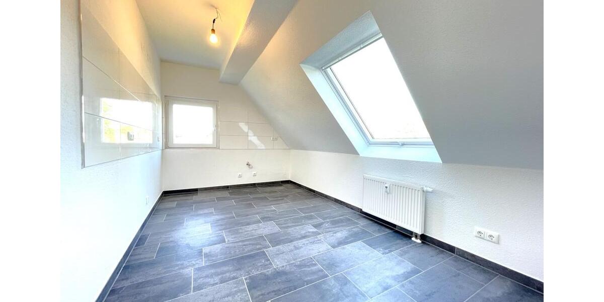 Dachgeschoßwohnung Essen Stadtbezirk IV - 3 Zimmer, 81 m&sup2;, 849&euro; | Angebot:26279244