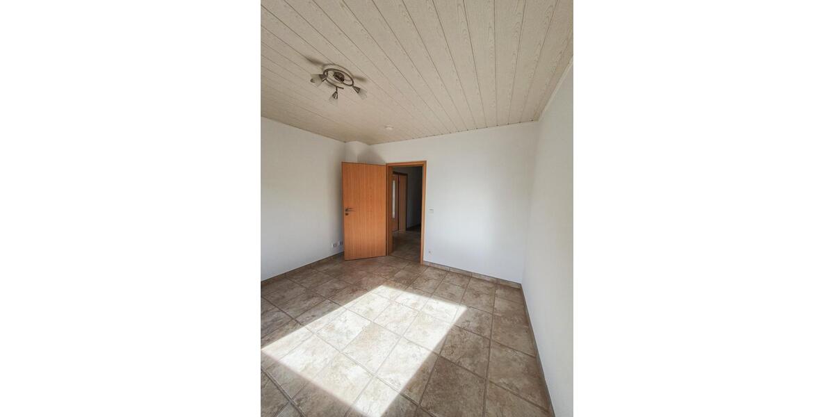 Etagenwohnung Oberhausen Alt-Oberhausen - 3.5 Zimmer, 70 m&sup2;, 490&euro; | Angebot:25918591