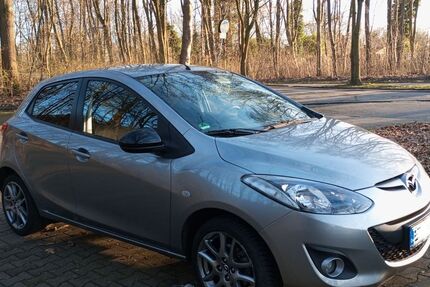 Mazda 2 24.000 km 7.450 &euro; Gelsenkirchen 45891