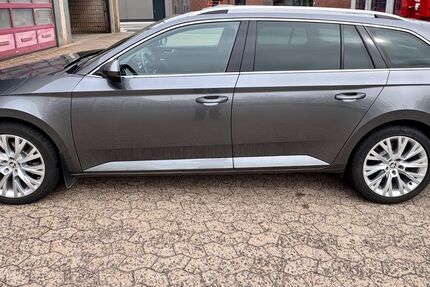 Skoda Superb 67.100 km 29.500 &euro; Dinslaken 46539