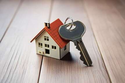 Haus Duisburg / Marxloh Marxloh - 9 Zimmer, 140 m&sup2;, 255.000&euro; | Angebot:26088129