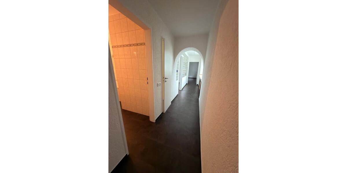 Etagenwohnung Duisburg Laar - 3 Zimmer, 85 m&sup2;, 550&euro; | Angebot:25876258