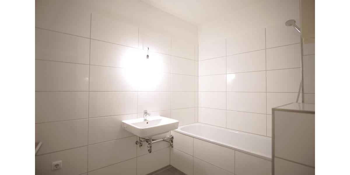 Etagenwohnung Duisburg Beeck - 3 Zimmer, 82 m&sup2;, 579&euro; | Angebot:26389116