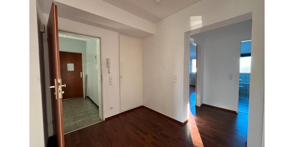 Dachgeschoßwohnung Essen Stadtbezirk IV - 3 Zimmer, 73 m&sup2;, 513&euro; | Angebot:26279262