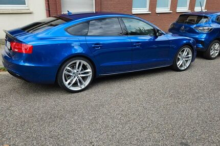 Audi A5 124.500 km 22.999 &euro; Gladbeck 45964