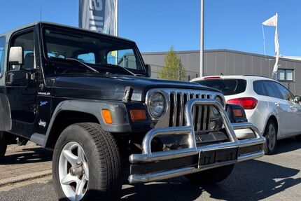 Jeep Wrangler 146.000 km 10.999 &euro; Bochum 44809