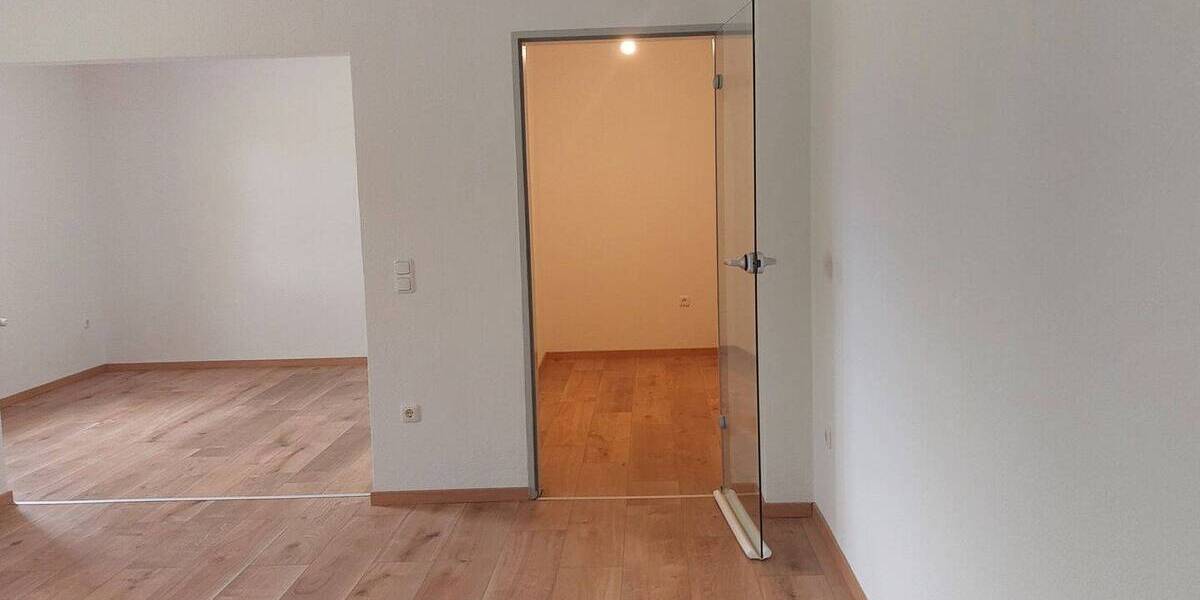 Etagenwohnung Bottrop Feldhausen - 4 Zimmer, 120 m&sup2;, 800&euro; | Angebot:26289781