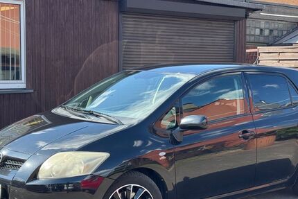 Toyota Auris 283.000 km 1.900 &euro; Duisburg 47179