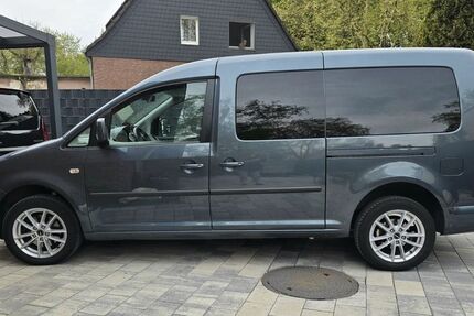 VW Caddy 196.000 km 7.490 &euro; Duisburg 47138