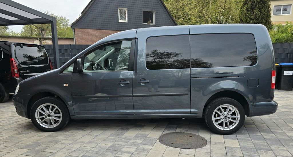 VW Caddy 196.000 km 7.490 &euro; Duisburg 47138