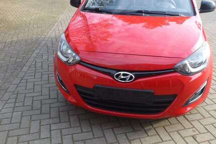 Hyundai i20 123.610 km 4.990 &euro; Borken-Burlo 46325