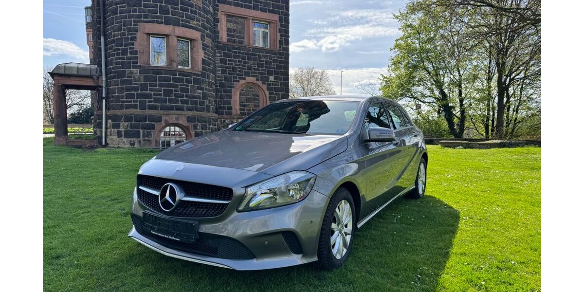 Mercedes-Benz A 180 105.000 km 10.800 &euro; Duisburg 47119