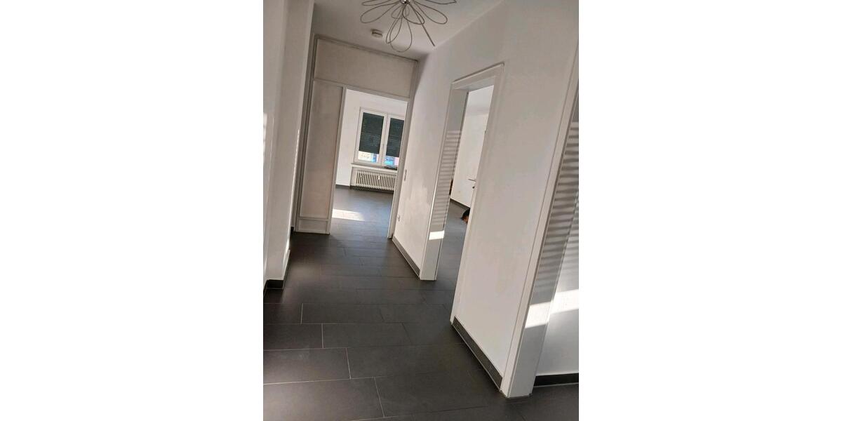 Etagenwohnung Voerde (Niederrhein) - 3.5 Zimmer, 79 m&sup2;, 1.260&euro; | Angebot:26001842