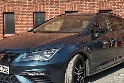 Seat Leon 37.700 km 24.999 &euro; Gelsenkirchen 45892