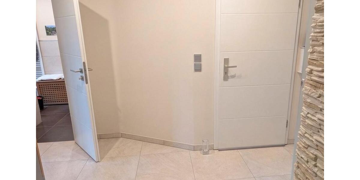 Dachgeschoßwohnung Essen Stadtbezirk III - 3 Zimmer, 77 m&sup2;, 1.050&euro; | Angebot:26028925