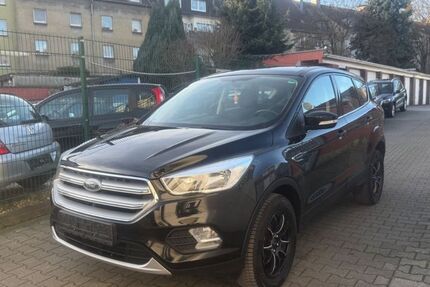 Ford Kuga 145.000 km 7.600 &euro; Essen 45143