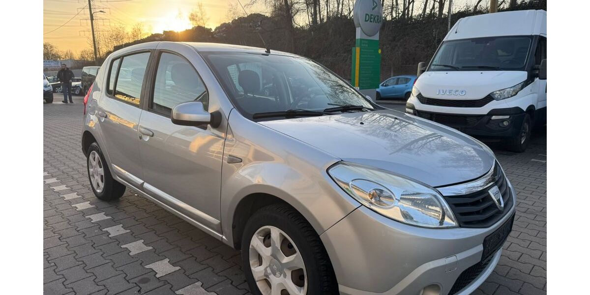 Dacia Sandero 179.000 km 2.290 &euro; Bottrop 46238