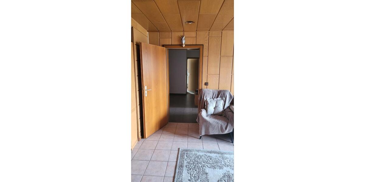 Etagenwohnung Essen Stadtbezirk III - 4 Zimmer, 103 m&sup2;, 1.075&euro; | Angebot:26292985