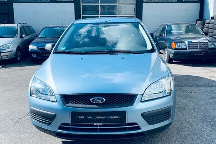 Ford Focus 144.300 km 2.300 &euro; Essen 45127