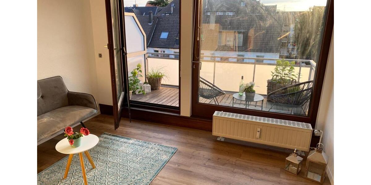 Dachgeschoßwohnung Essen Stadtbezirk II - 2.5 Zimmer, 57 m&sup2;, 930&euro; | Angebot:26618830