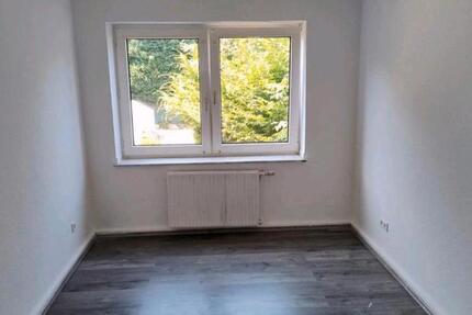 Wohnung Bottrop Feldhausen - 4 Zimmer, 80 m&sup2;, 750&euro; | Angebot:26300584