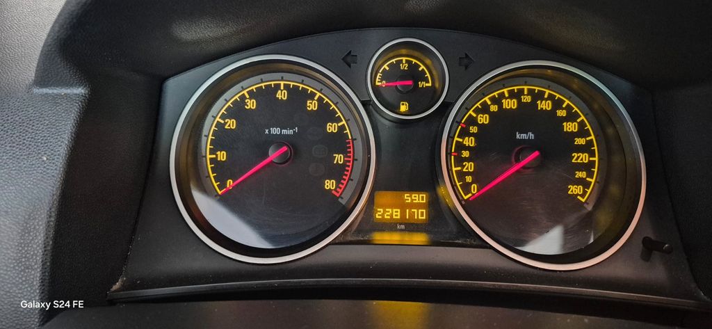 Opel Astra 228.170 km 1.800 &euro; Gelsenkirchen 45899