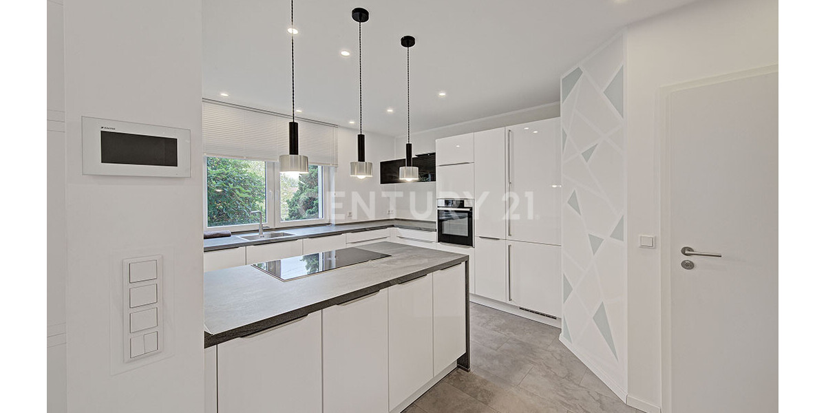Traumhaus für Paare: Moderne Räume, freistehende Badewanne & viel Potenzial im Grünen - Einfamilienhaus Essen Stadtbezirk IV | Angebot:27248509