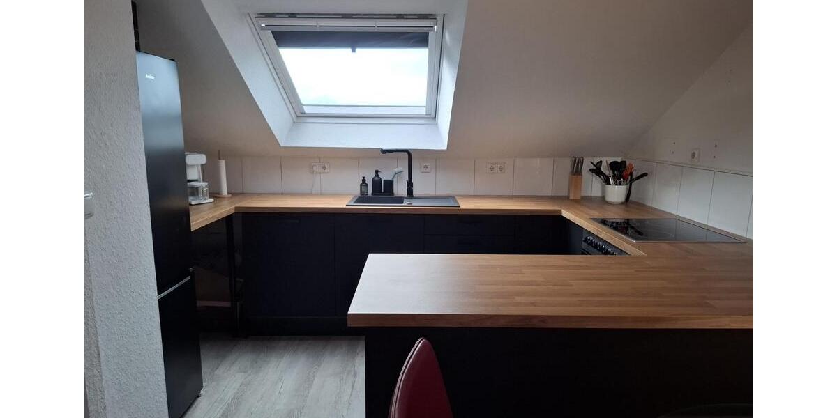 Dachgeschoßwohnung Essen Stadtbezirk V - 2 Zimmer, 51 m&sup2;, 581&euro; | Angebot:26252216