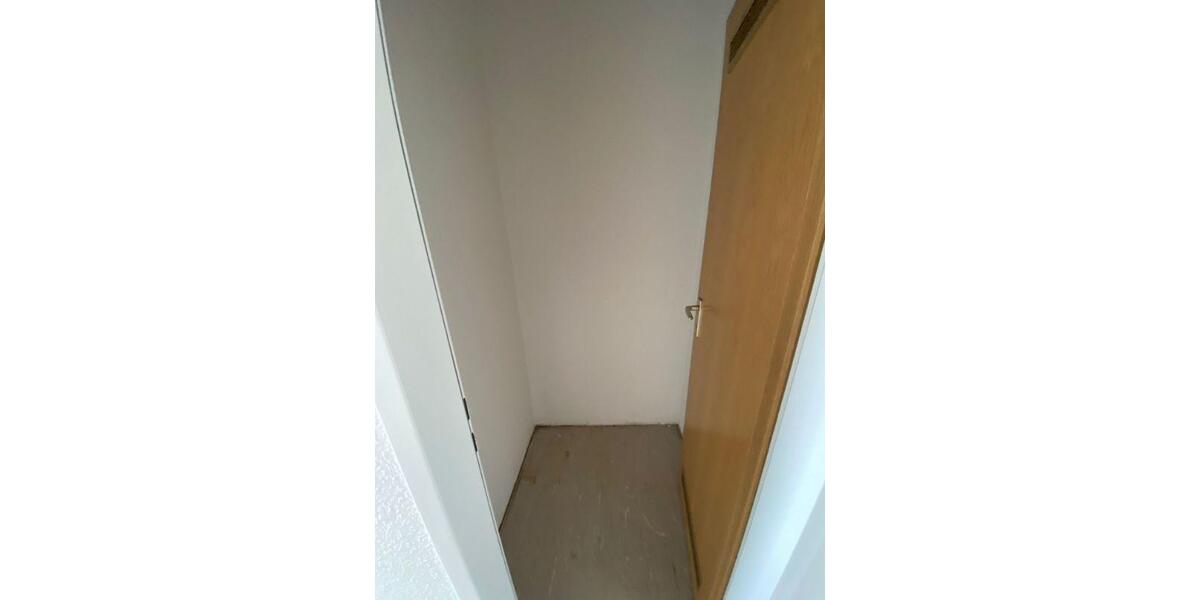 Dachgeschoßwohnung Gelsenkirchen Gelsenkirchen-West - 3.5 Zimmer, 71 m&sup2;, 406&euro; | Angebot:26290012