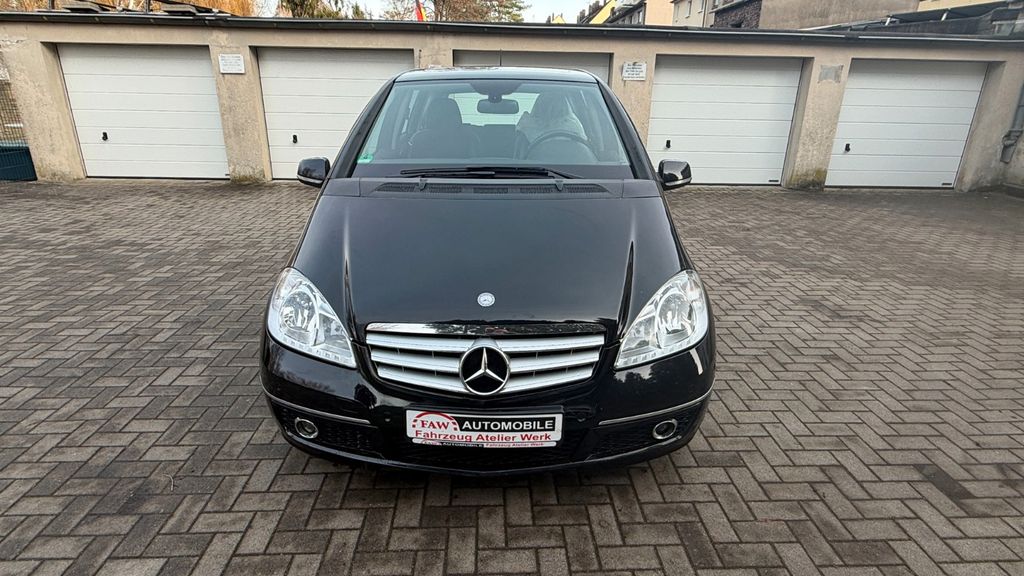 Mercedes-Benz A 180 114.000 km 7.499 &euro; Essen 45356