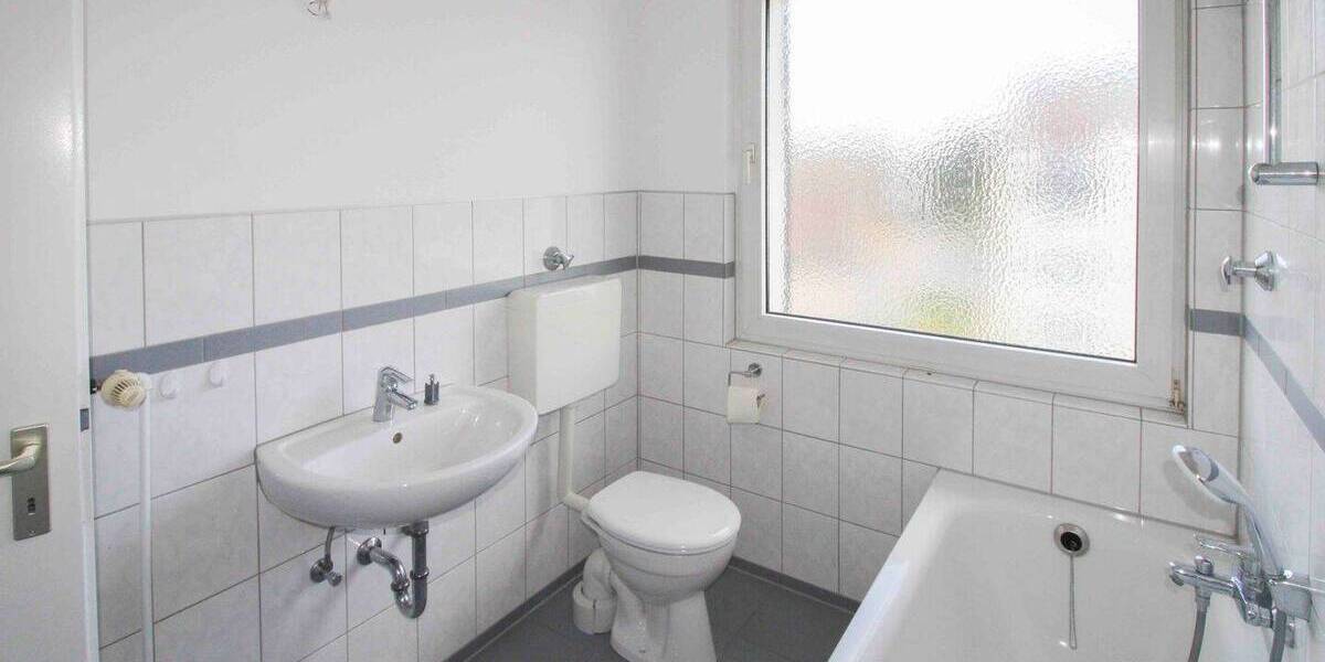 Etagenwohnung Duisburg Rumeln-Kaldenhausen - 3 Zimmer, 74 m&sup2;, 165.000&euro; | Angebot:26764028