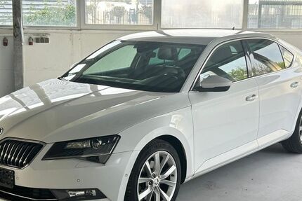 Skoda Superb 183.029 km 12.290 &euro; Borken 46325
