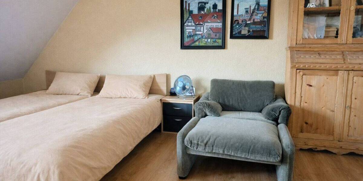 Doppelhaushälfte Marl Brassert - 8 Zimmer, 249 m&sup2;, 595.000&euro; | Angebot:26037015