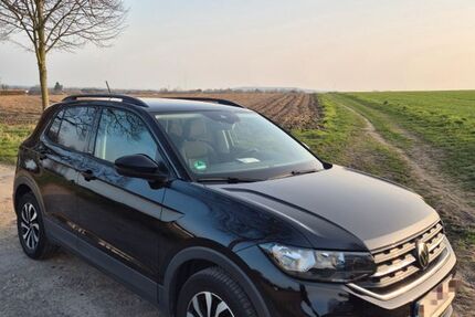 VW T-Cross 94.850 km 13.985 &euro; Recklinghausen 45659