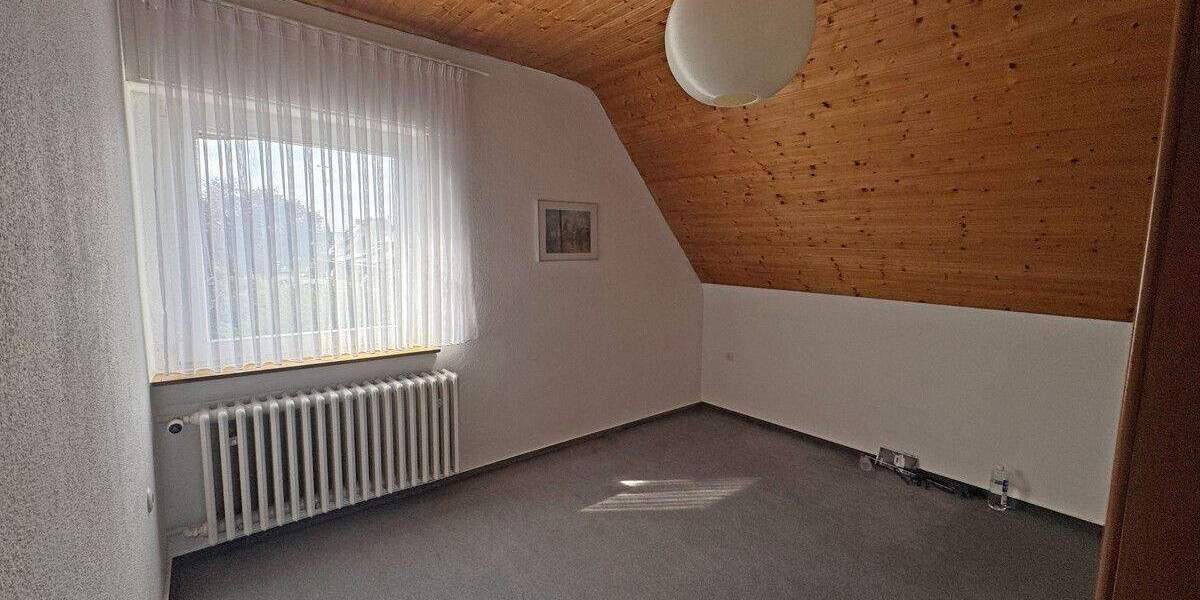 Einfamilienhaus Voerde Spellen - 5 Zimmer, 95 m&sup2;, 420.000&euro; | Angebot:25684450