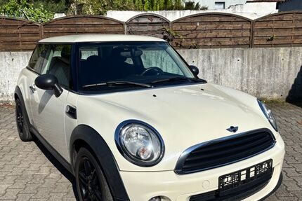 Mini ONE 118.000 km 4.900 &euro; Bochum 44866