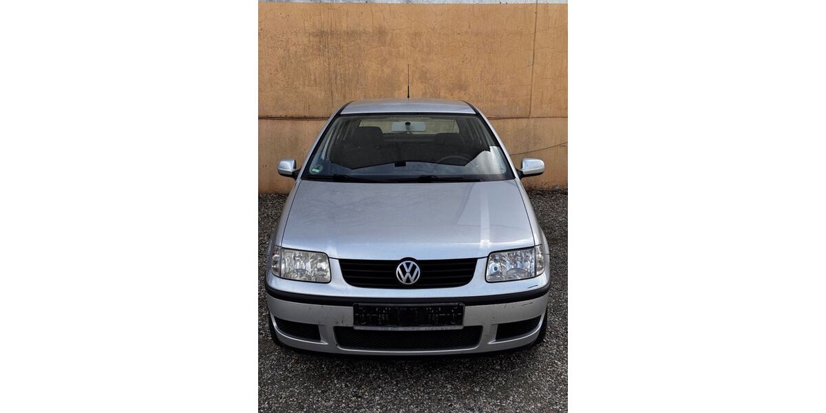VW Polo 153.800 km 999 &euro; Wesel 46483