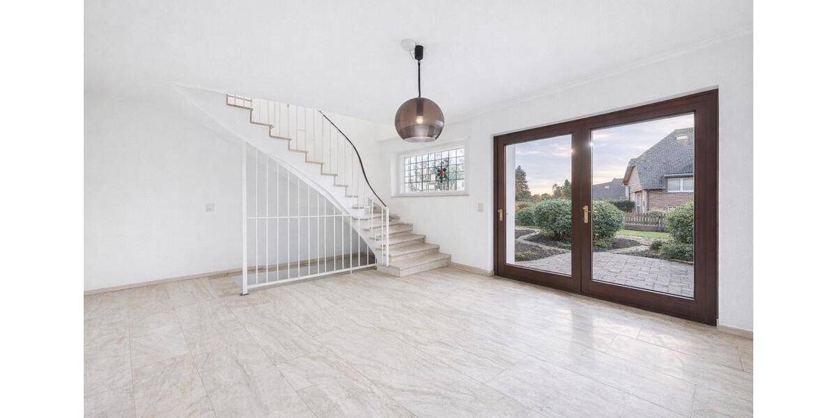 Doppelhaushälfte Dinslaken - 4 Zimmer, 160 m&sup2;, 1.900&euro; | Angebot:25539481