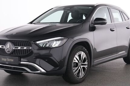 Mercedes-Benz GLA 180 10.978 km 35.885 &euro; Essen 45309