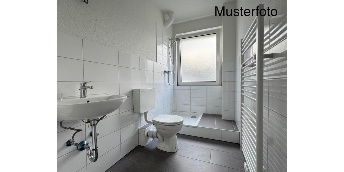 Etagenwohnung Bochum Bochum-Mitte - 2 Zimmer, 51 m&sup2;, 500&euro; | Angebot:26092871