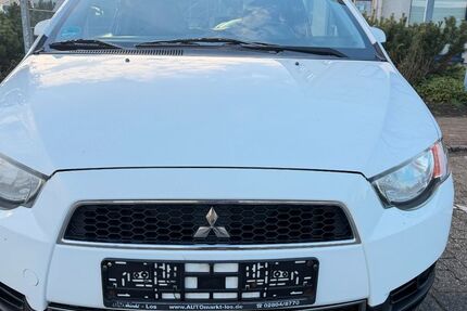 Mitsubishi Colt 258.000 km 1.999 &euro; Oberhausen 46047
