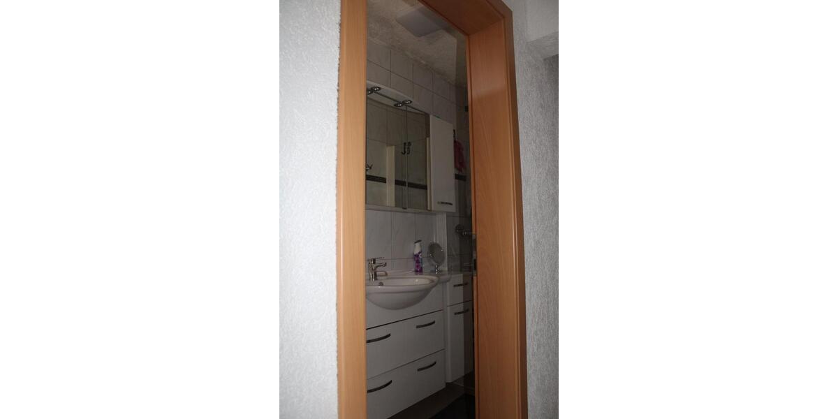 Doppelhaushälfte Duisburg Hamborn - 16 Zimmer, 150 m&sup2;, 430.000&euro; | Angebot:27227541
