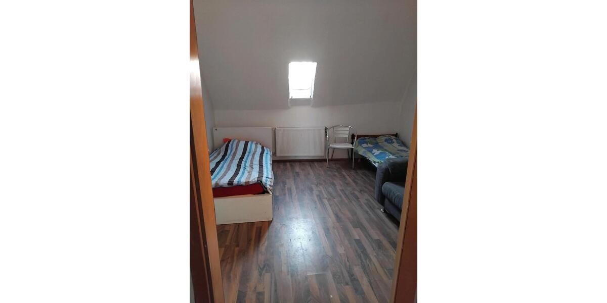 Dachgeschoßwohnung Bochum Bochum-Mitte - 4 Zimmer, 50 m&sup2;, 550&euro; | Angebot:26285685