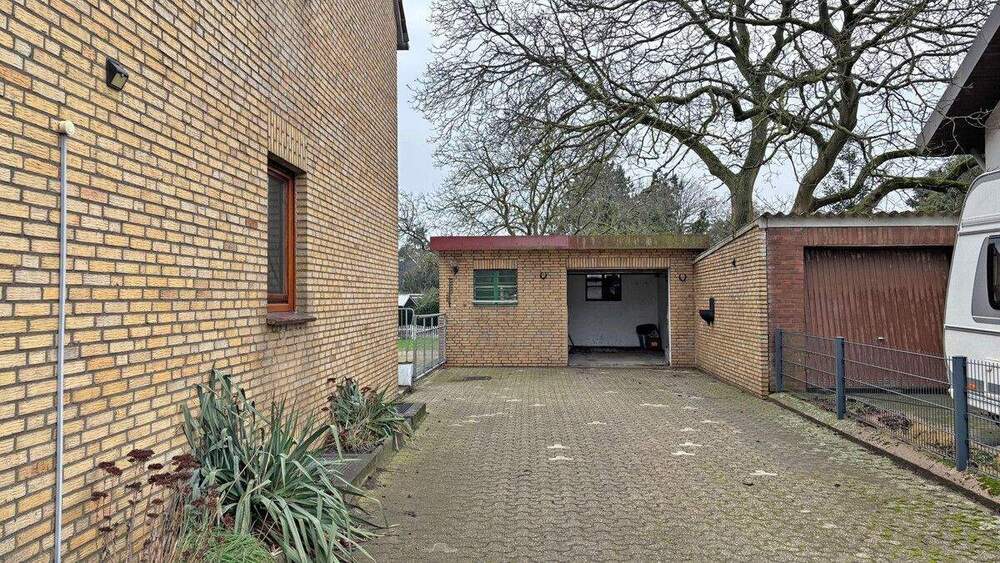 Mehrfamilienhaus, Wohnhaus Voerde Spellen - 6 Zimmer, 165 m&sup2;, 395.000&euro; | Angebot:25741546