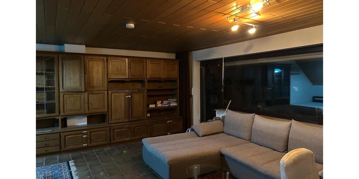 Einfamilienhaus Hamminkeln - 6.5 Zimmer, 220 m&sup2;, 450.000&euro; | Angebot:26135776