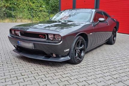 Dodge Challenger 90.000 km 21.500 &euro; Reken 48734